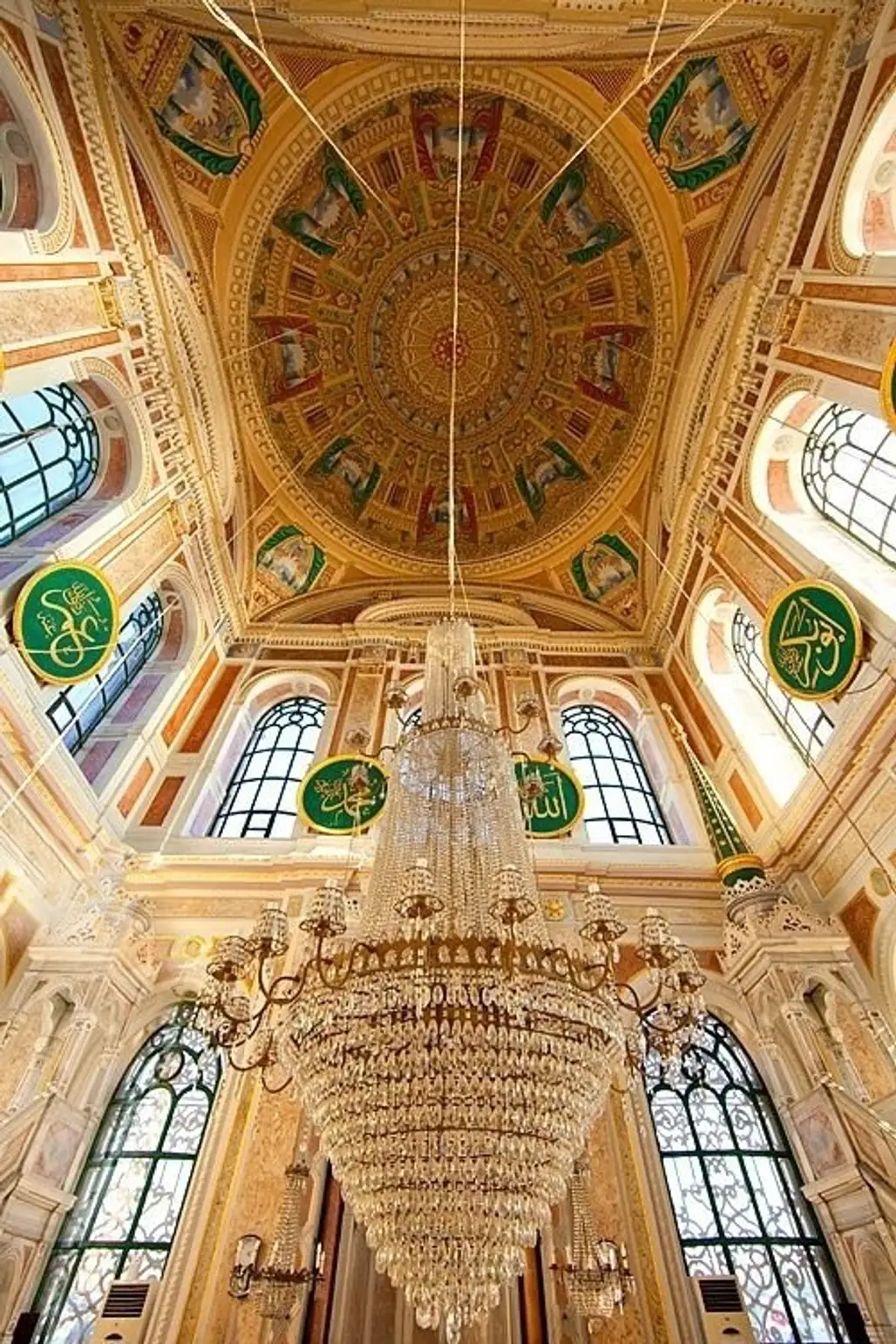 Küçük Mecidiye Mosque, Istanbul, Turkey