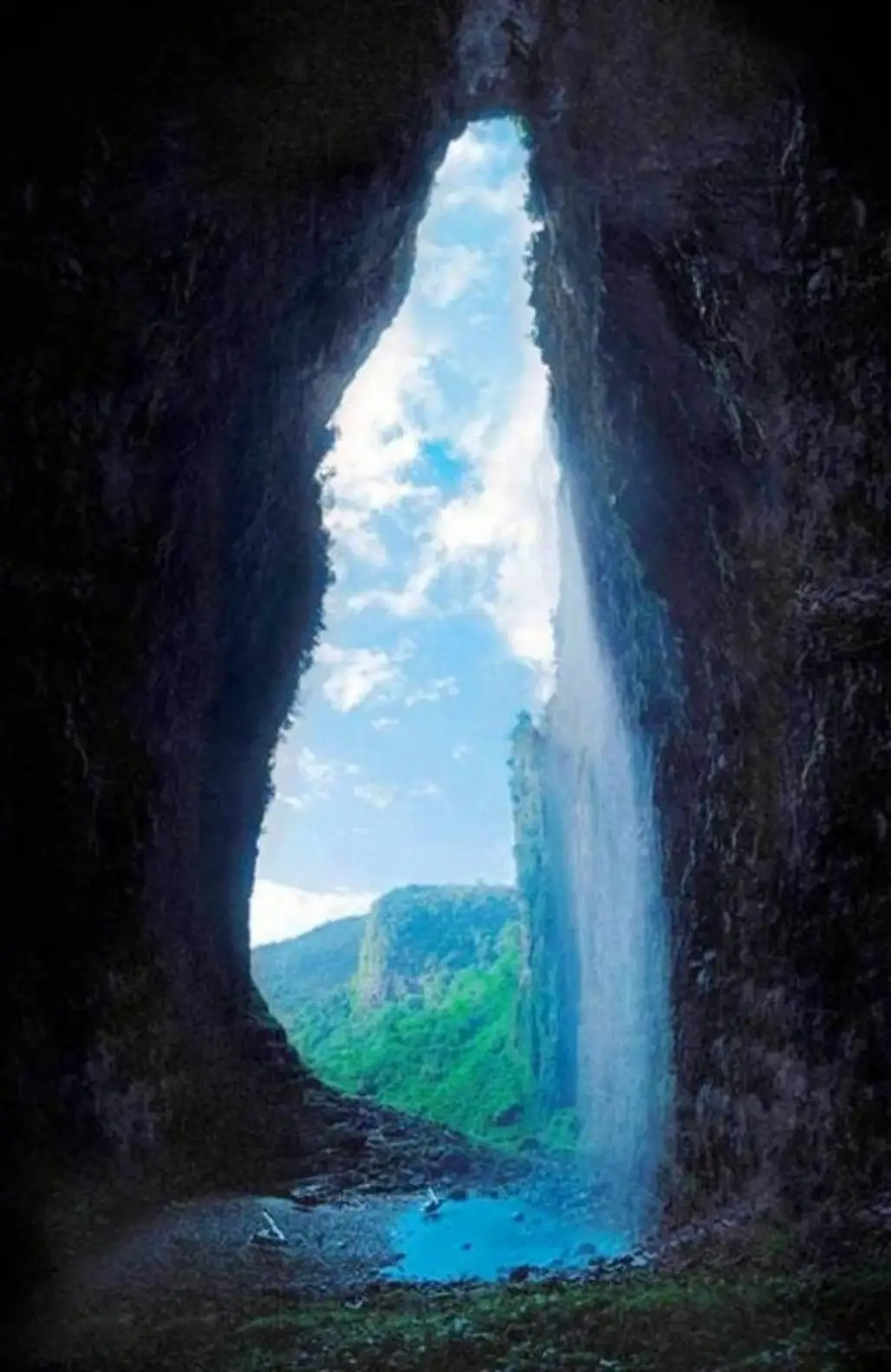 Cave of the Ghost, CANAIMA National Park, Venezuela