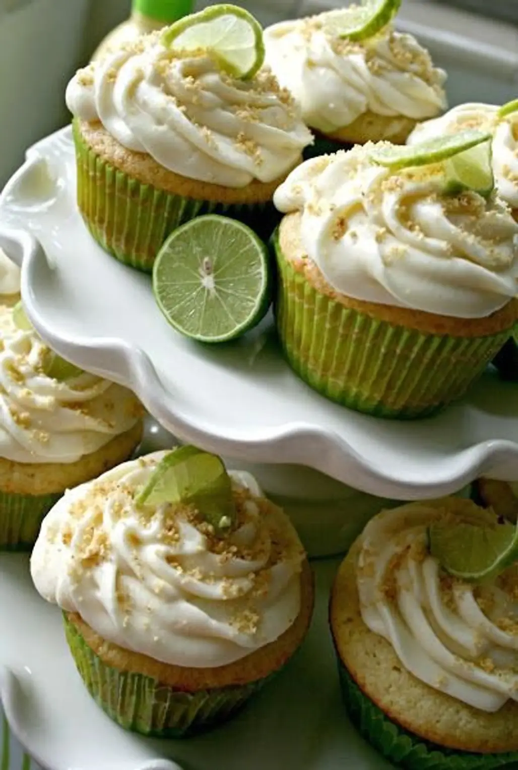 Key Lime Pie Cupcakes with Key Lime Buttercream