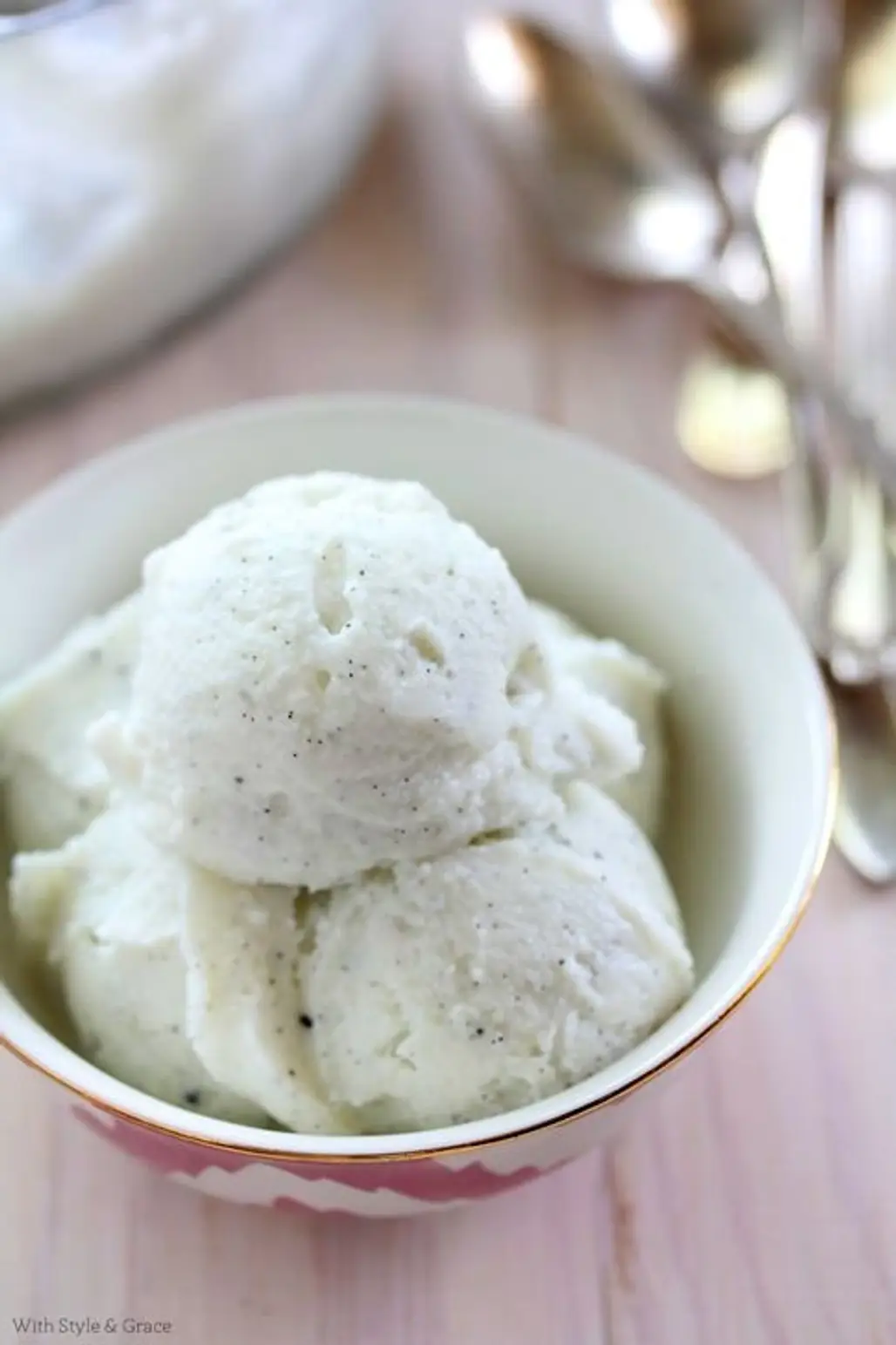 Homemade Vanilla Bean Frozen Yogurt