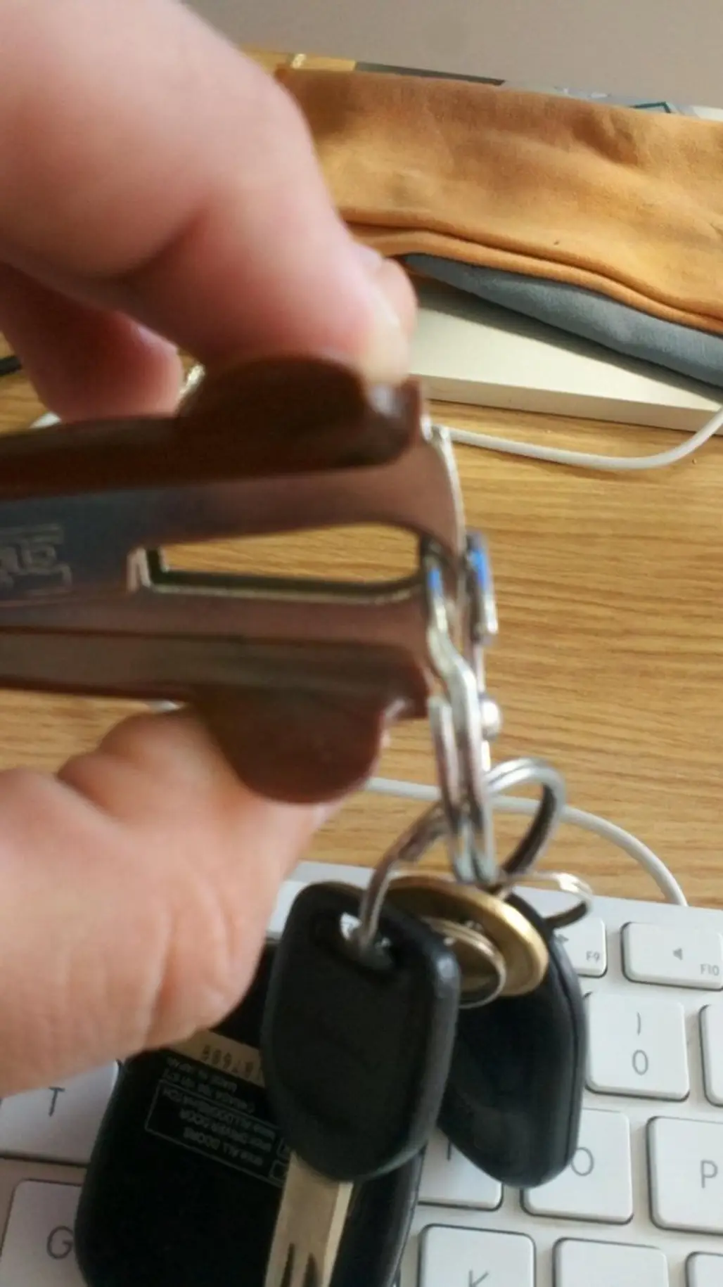Save Your Fingernails by Using Stapler Removers for Key Chains