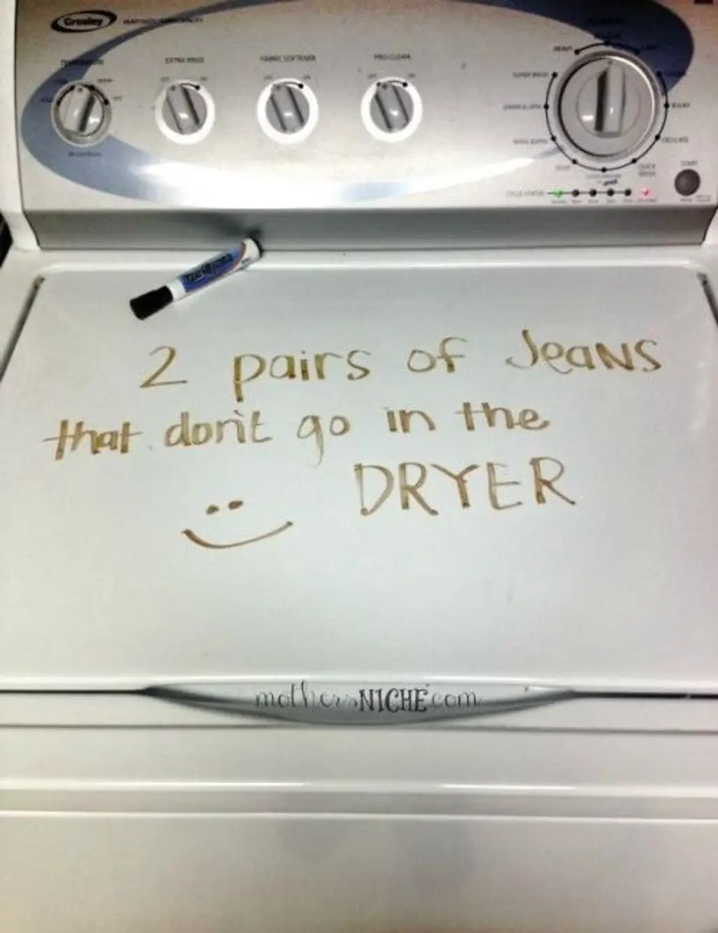 Write Instructions in Dry Erase Marker on Your Washing and Drying Machine to Avoid Laundry Mishaps
