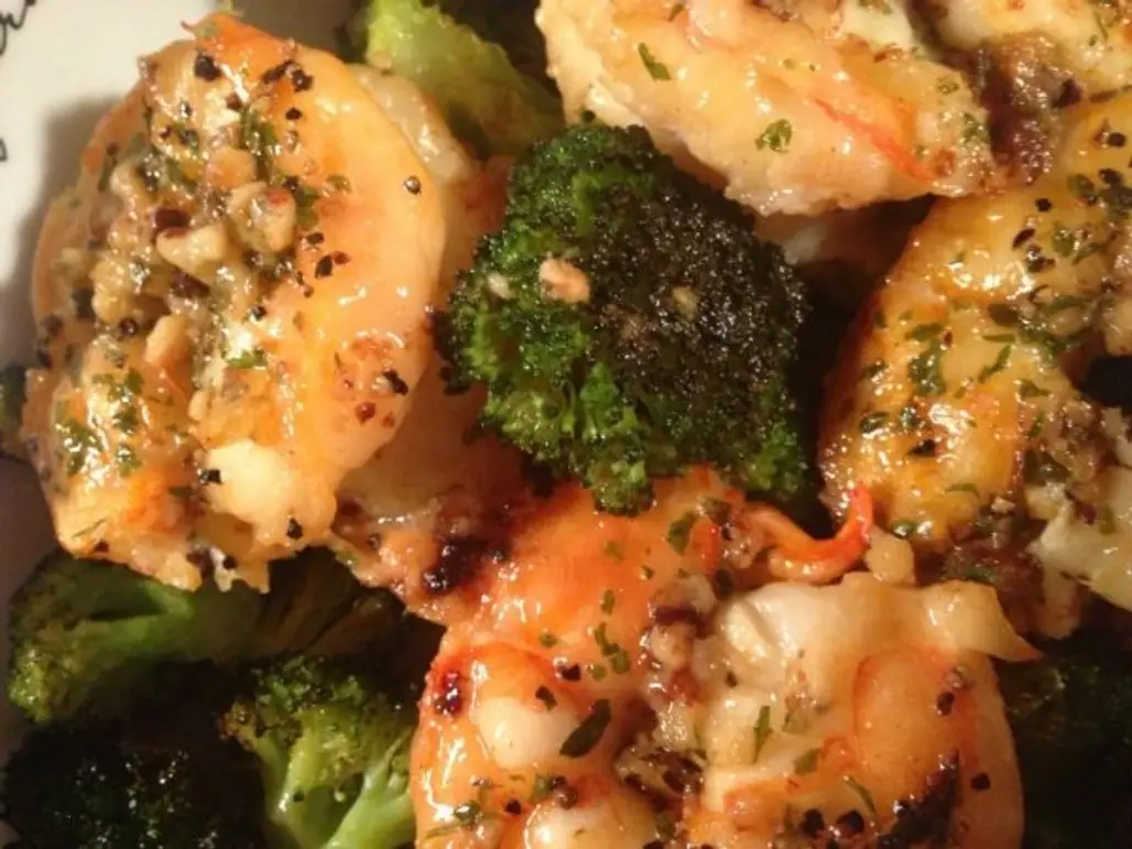 Shrimp Scampi over Roasted Broccoli