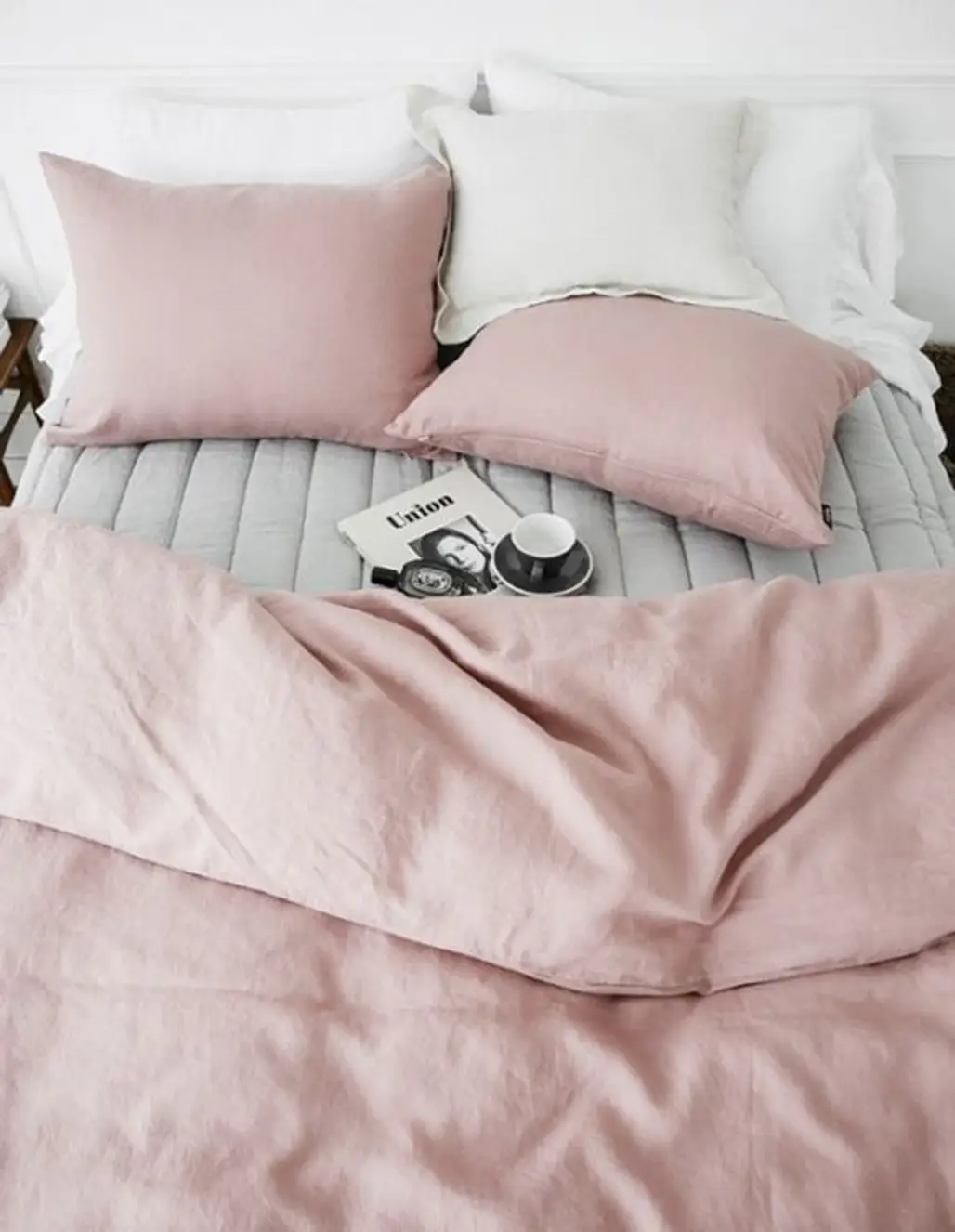 pink, duvet cover, bed sheet, product, furniture,