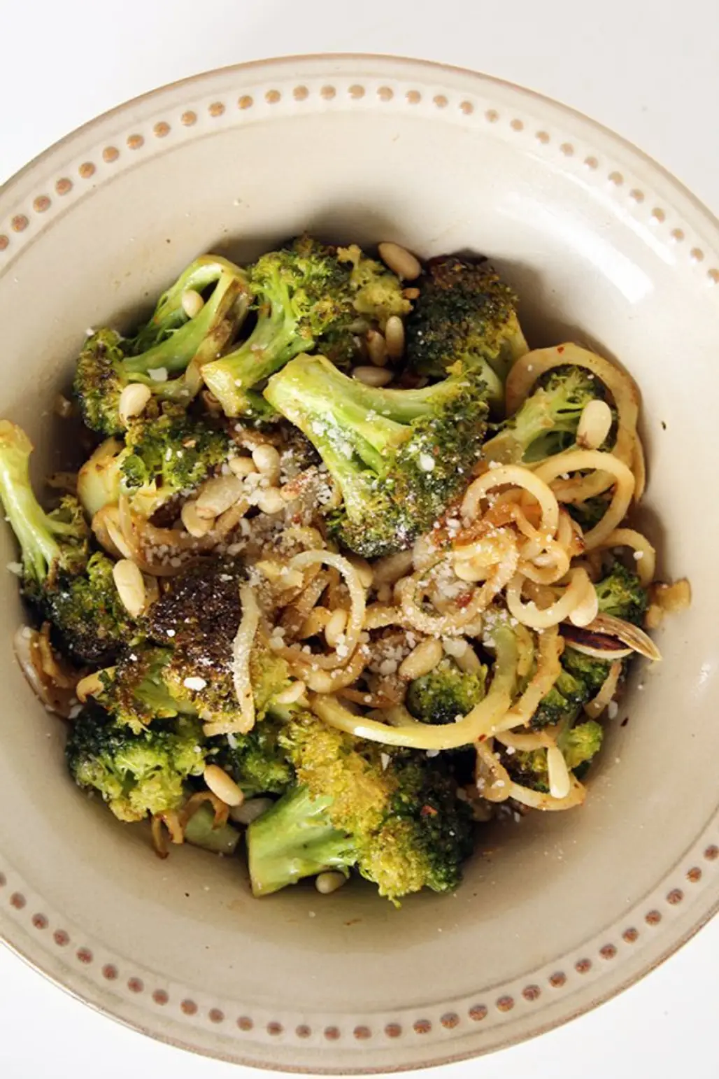 GARLIC BROCCOLI NOODLES with Broccoli and TOASTED PINE NUTS