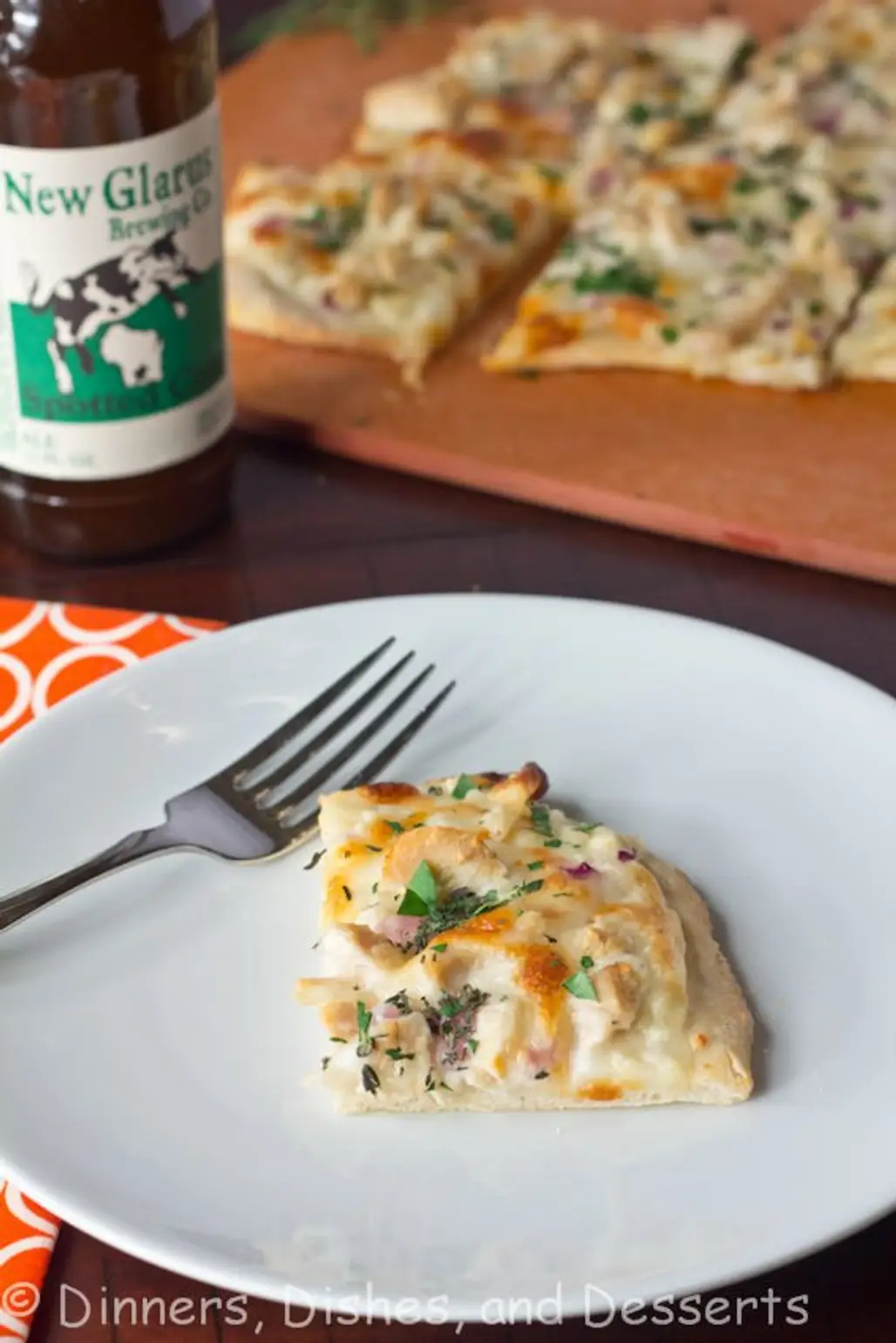 Roasted Garlic, Chicken, and Herb White Pizza