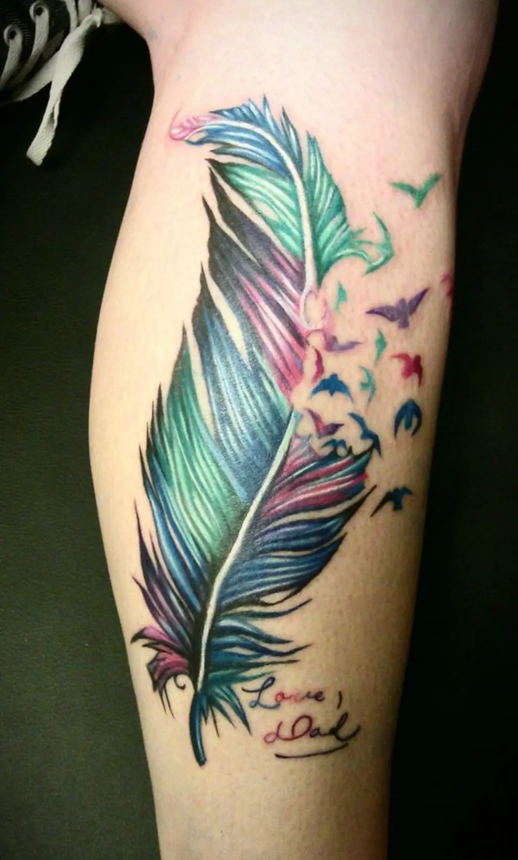 tattoo,arm,leg,human body,tattoo artist,