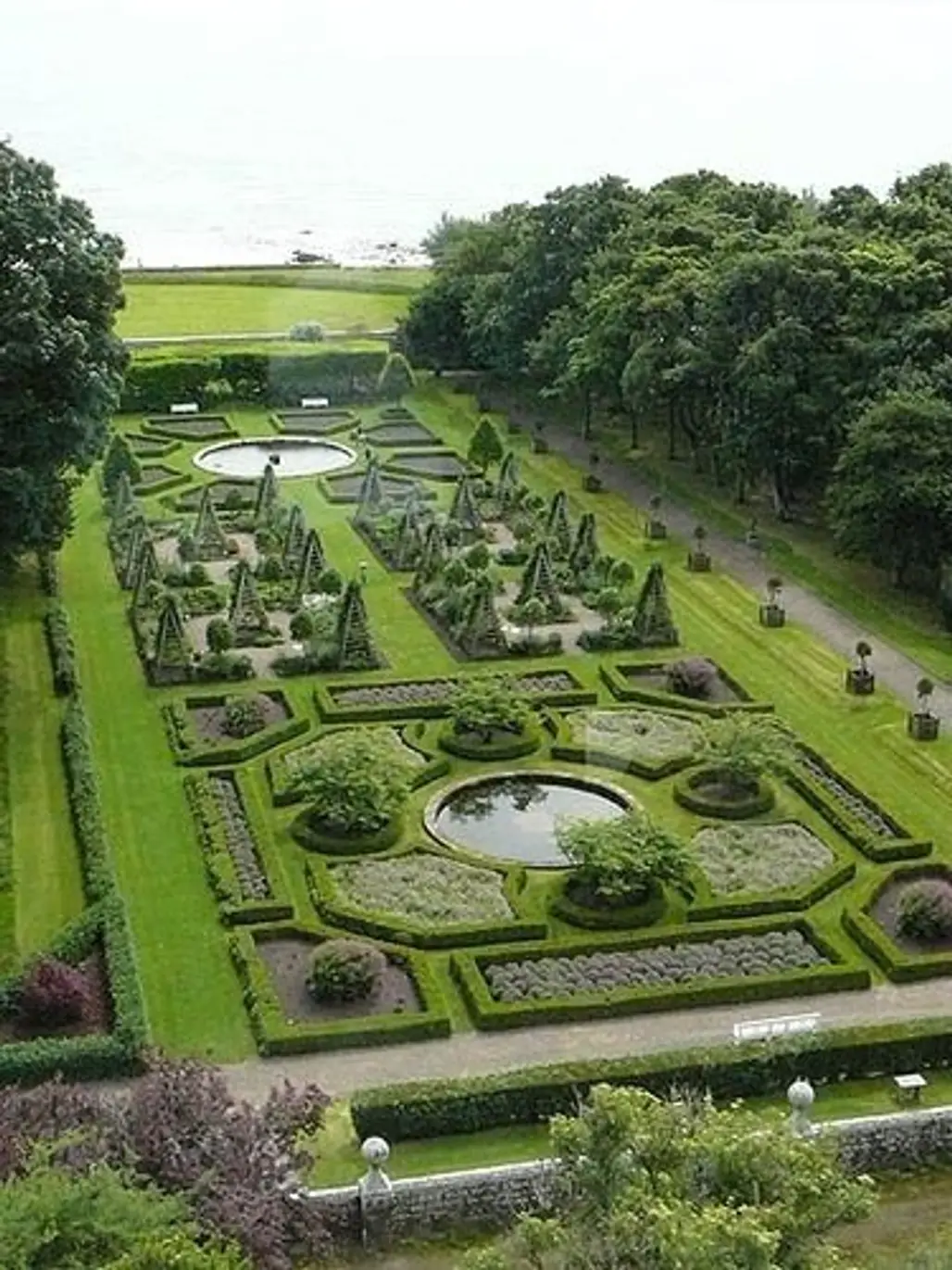 Gardens at Dunrobin Castle