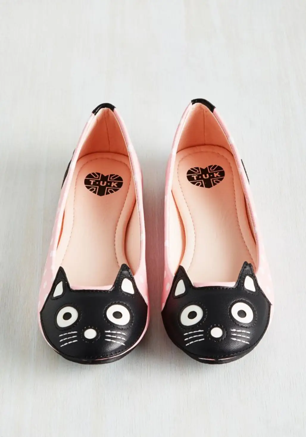 Up Your Alley Cat Flat