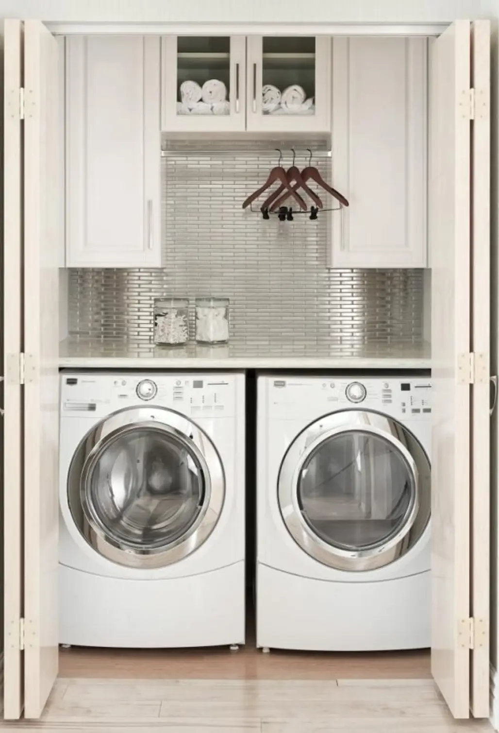 room,laundry room,laundry,major appliance,clothes dryer,