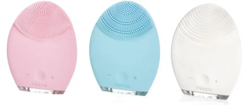 Foreo Luna Facial Cleansing Brush