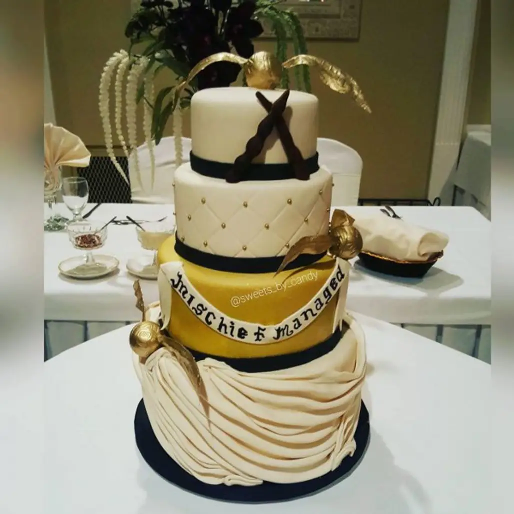 wedding cake, cake, food, cake decorating, buttercream,