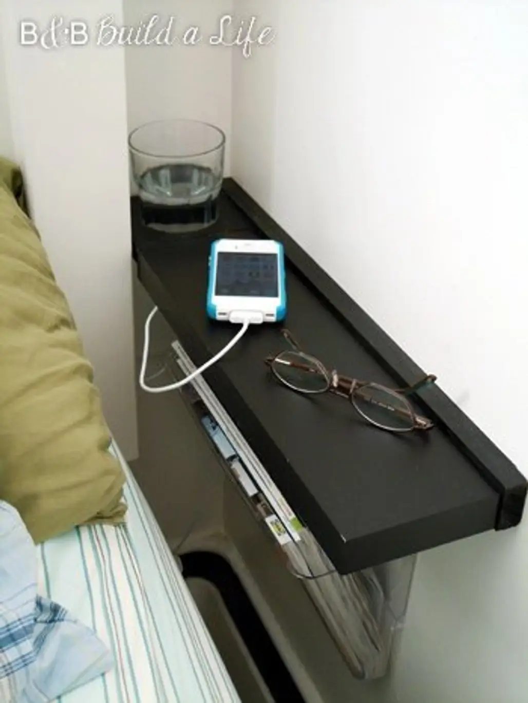 Streamlined Cup Holder and Nightstand