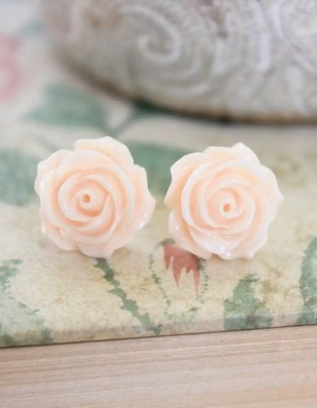 Light Peach Rose Earrings