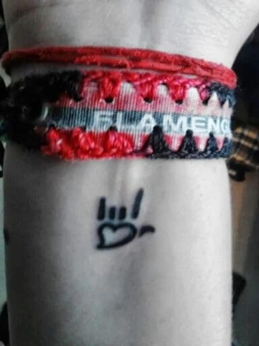 Cris Tattoo - ✨leaf bracelet ✨ . . . . . . . . Done at... | Facebook