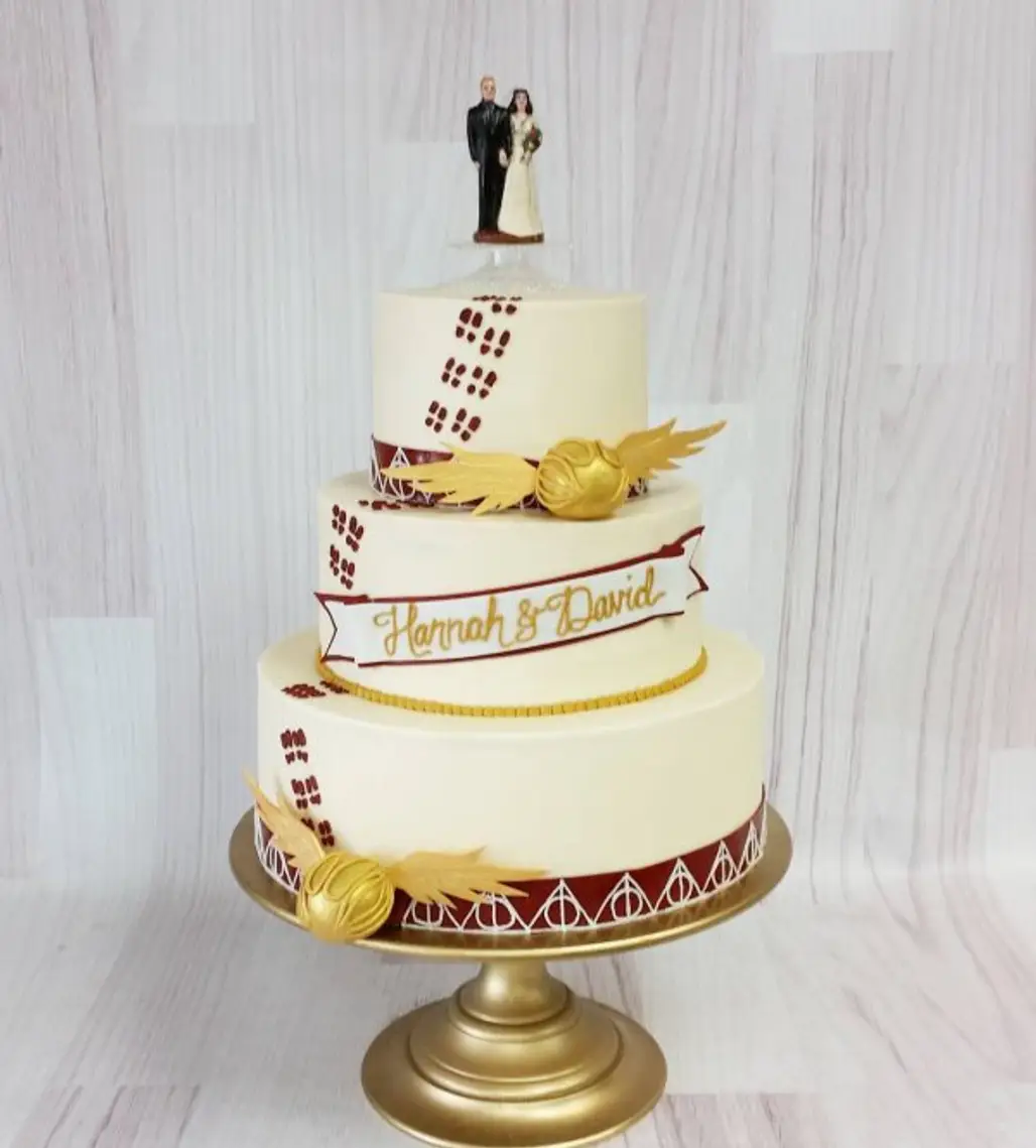 Harry Potter Themed Wedding Cakes for the Nerd in You