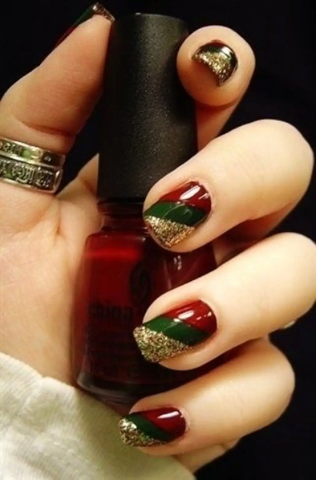nail,color,finger,green,red,