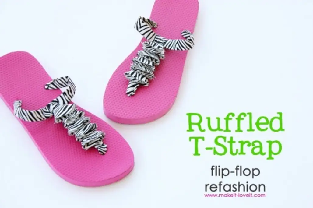 Ruffled T-Strap
