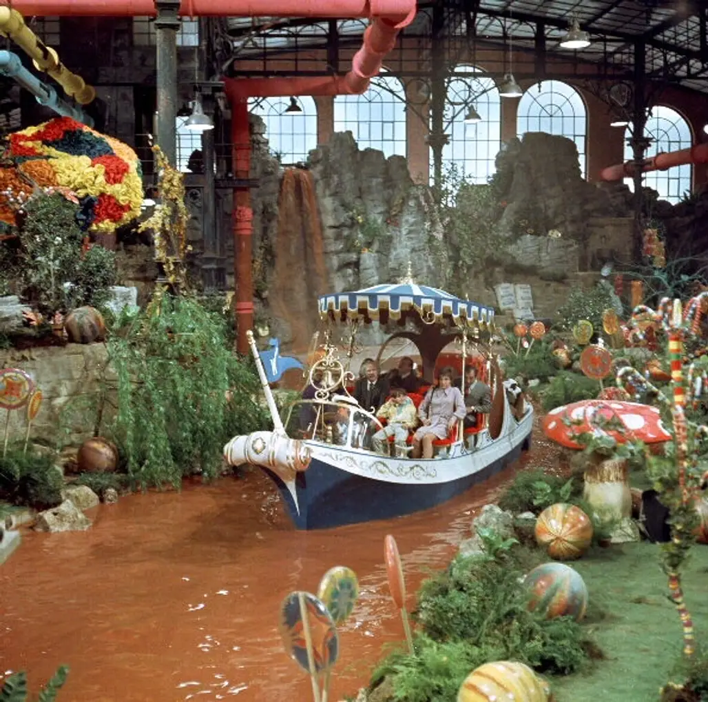 Willy Wonka's Chocolate Factory (Willy Wonka and the Chocolate Factory)