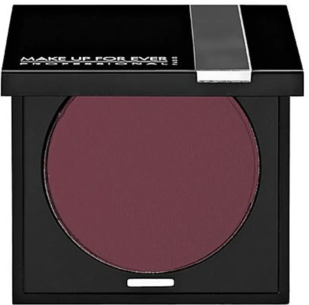 Make up for Ever Eyeshadow in Plum 39