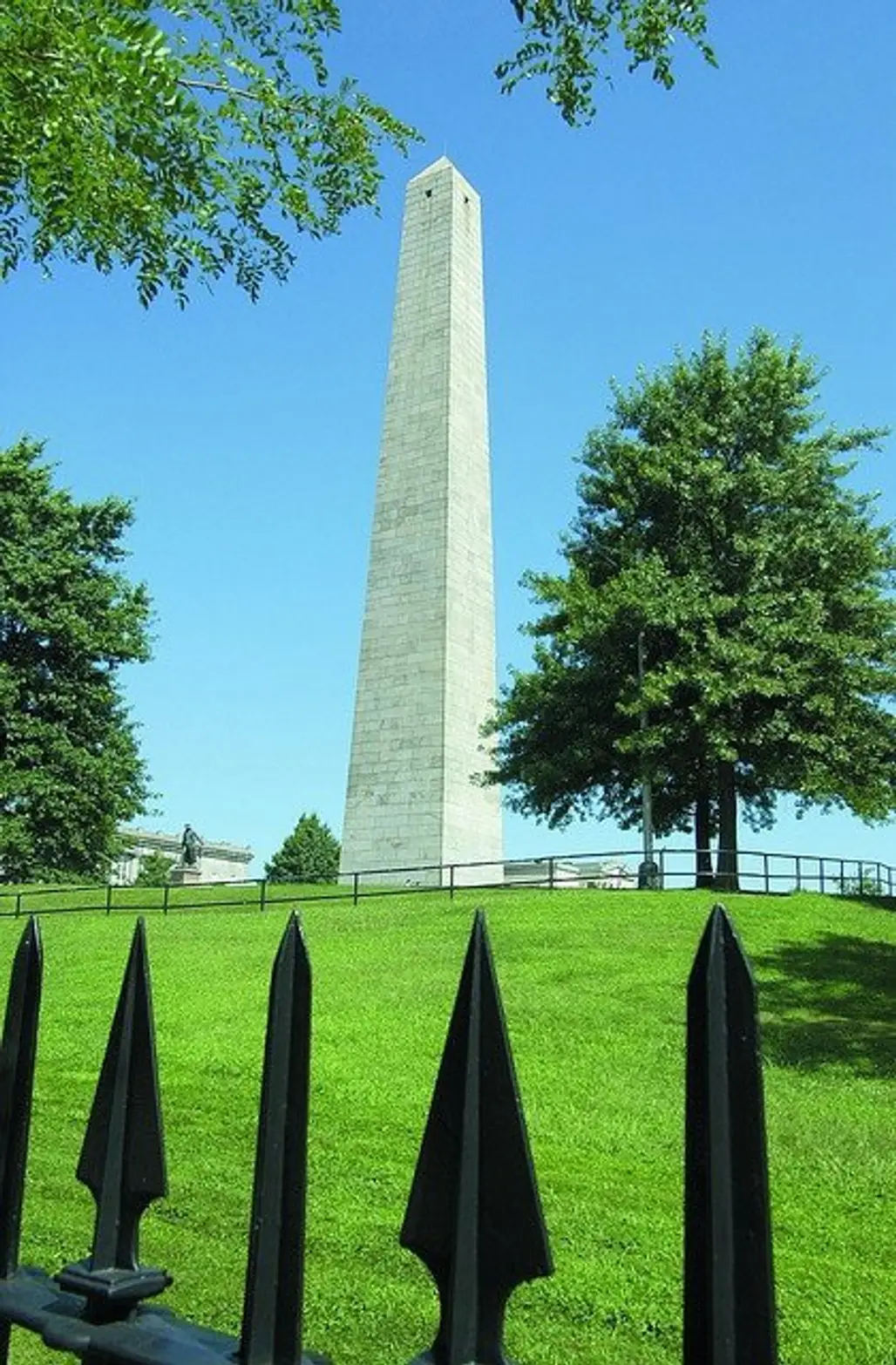 landmark,monument,memorial,obelisk,statue,