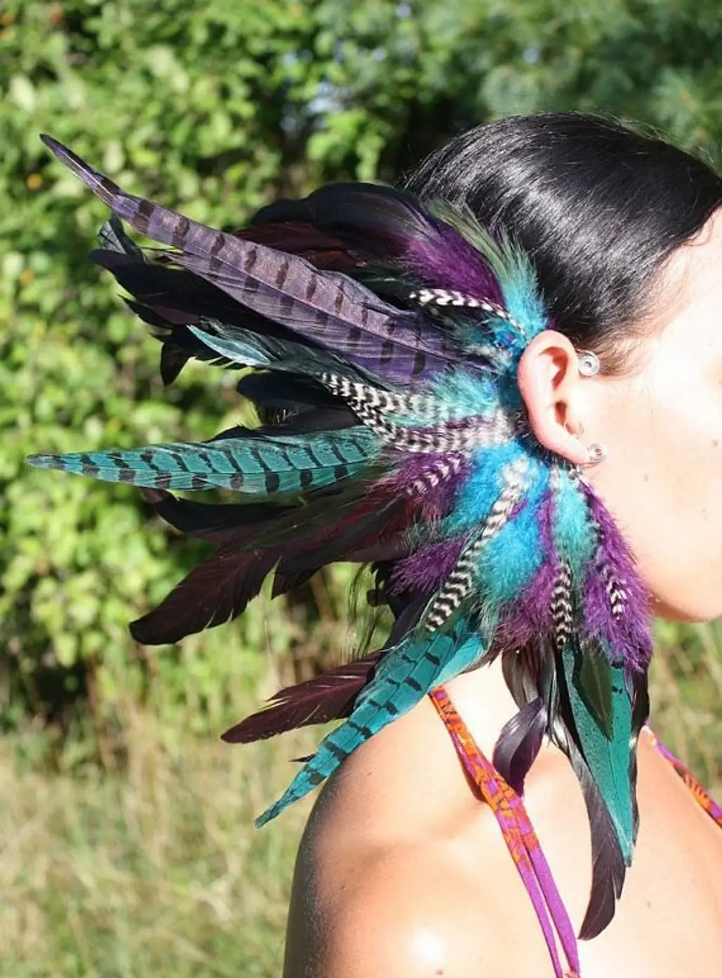 This Feather Ear Cuff Will Turn Some Heads