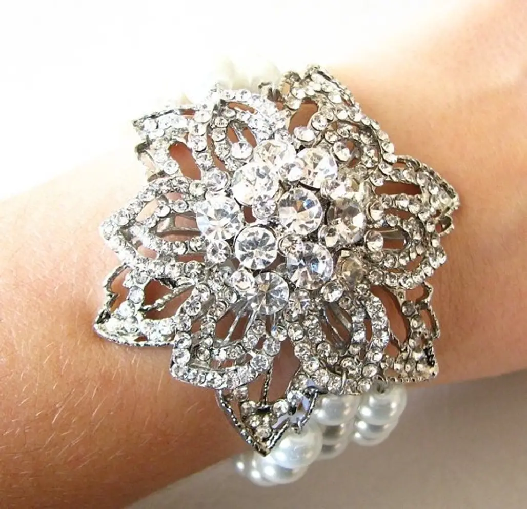jewellery,fashion accessory,diamond,bling bling,brooch,