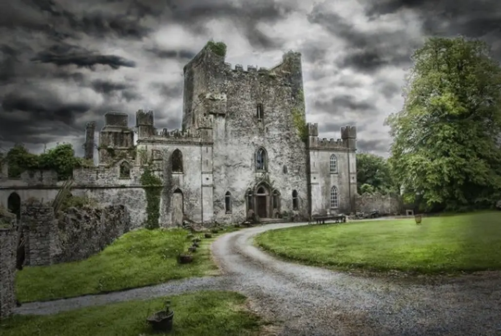 The Creepiest Castle – Leap Castle (Ireland)