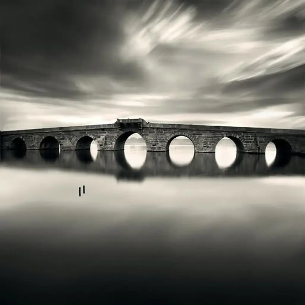 white,black,black and white,reflection,photography,