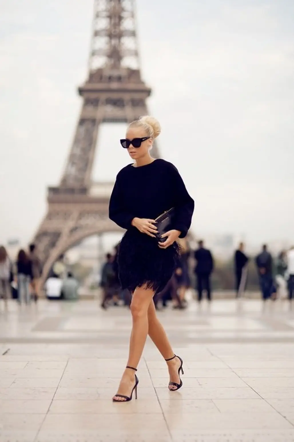 Eiffel Tower,photograph,clothing,beauty,fashion,