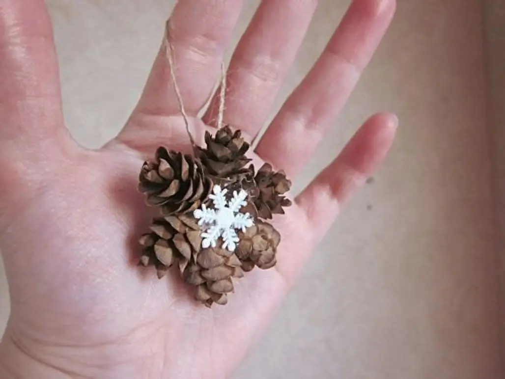 Mini Pine Cone Wreath Ornament