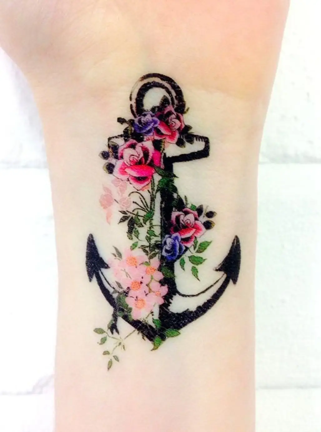 flower,arm,tattoo,leg,hand,