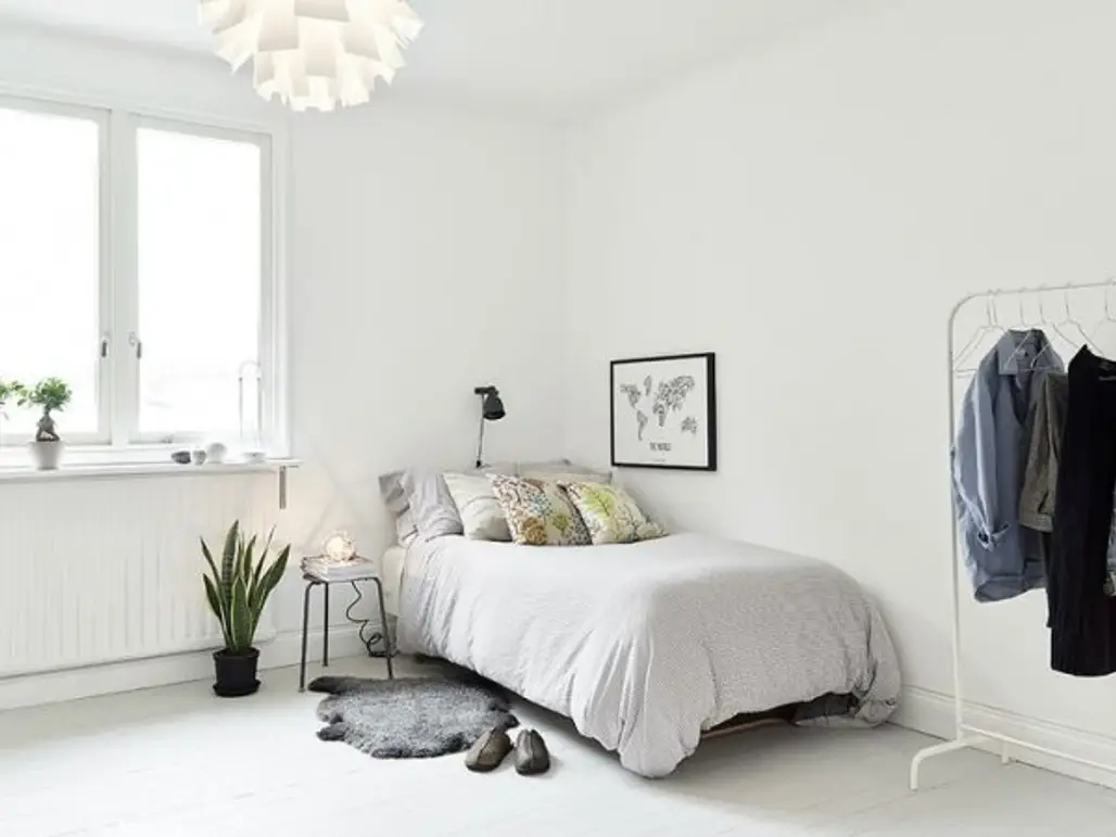 Live in an Apartment? Choose White Bedroom Walls