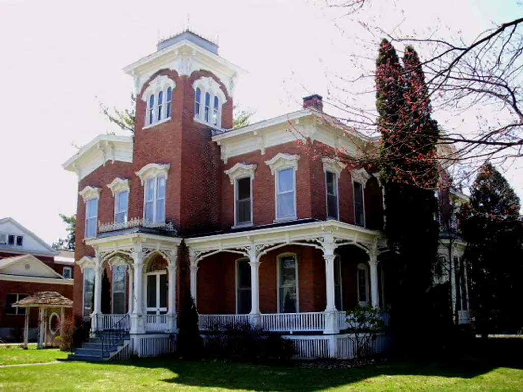Farnam Mansion
