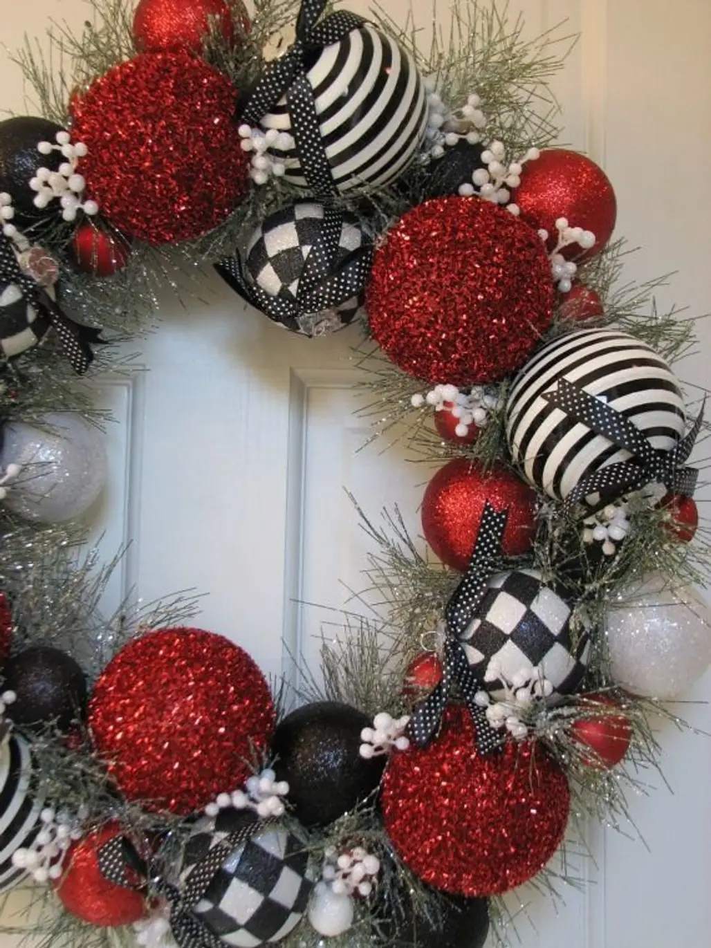 red,wreath,christmas decoration,christmas,decor,