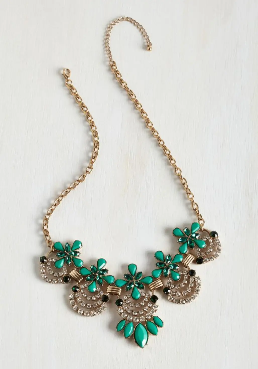 Hit the Town Stunning Necklace
