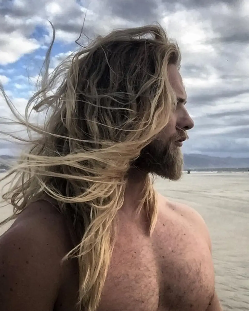 He Has a Secret to His Gorgeous Locks: Leave in Moisturizing Mask!