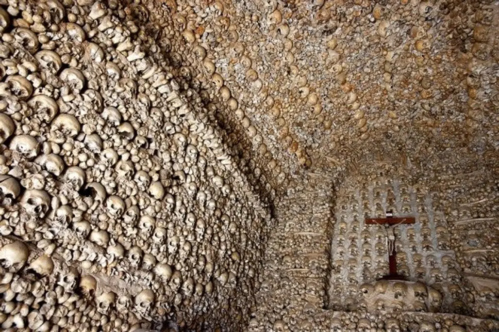 Most Chilling Church – Chapel of Bones (Evora, Portugal)