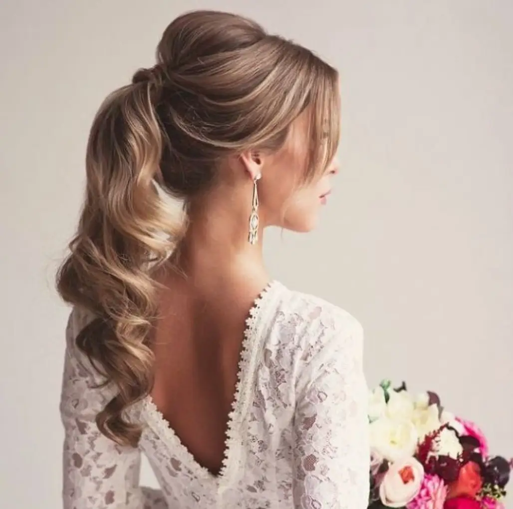 hair,clothing,hairstyle,long hair,wedding dress,