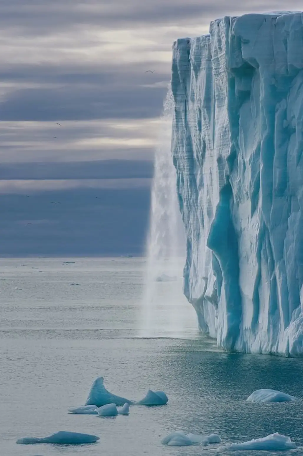 iceberg,ocean,blue,ice,water,