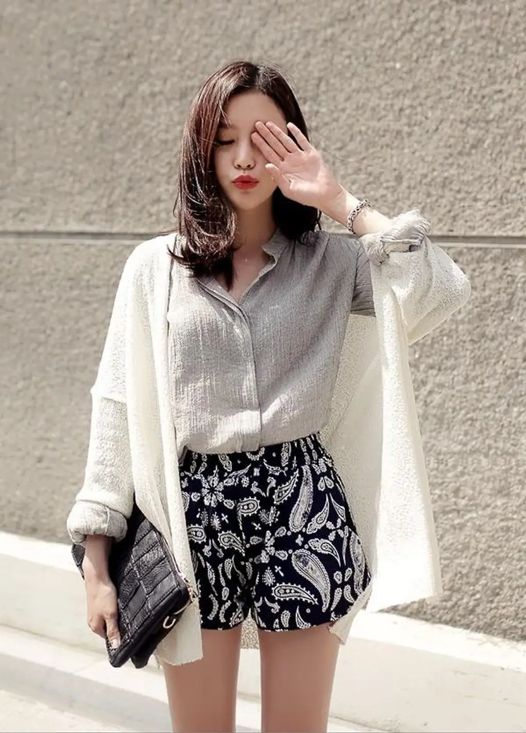 clothing,sleeve,outerwear,fashion,blouse,
