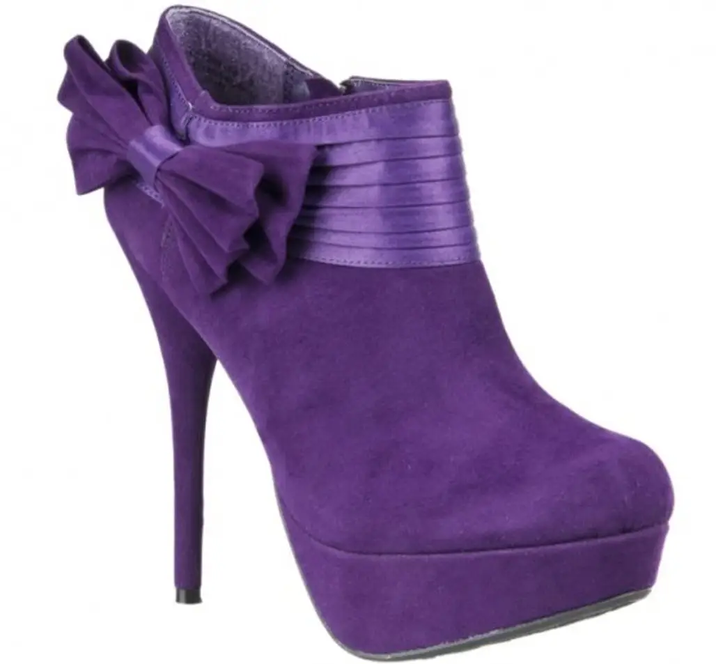 footwear,purple,violet,electric blue,leather,