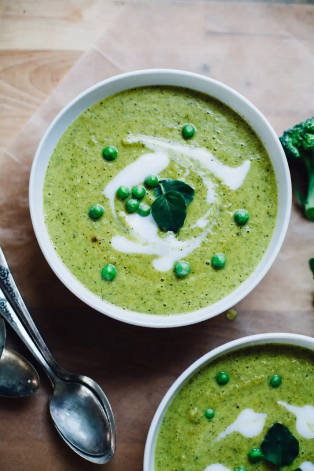 Creamy Cashew Broccoli Soup