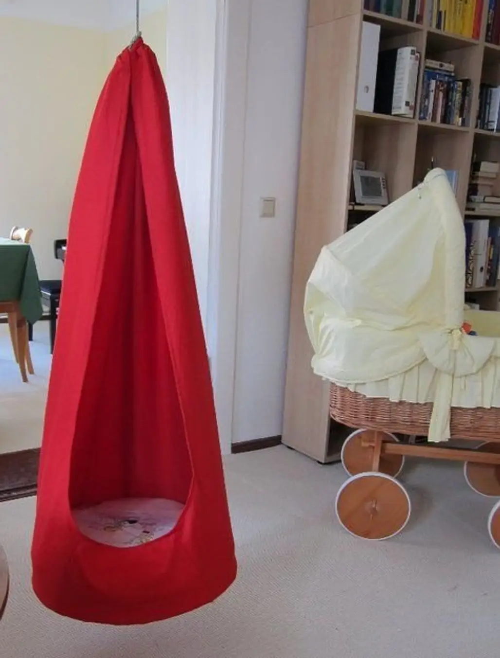 Hanging Snuggle Chair for Kids