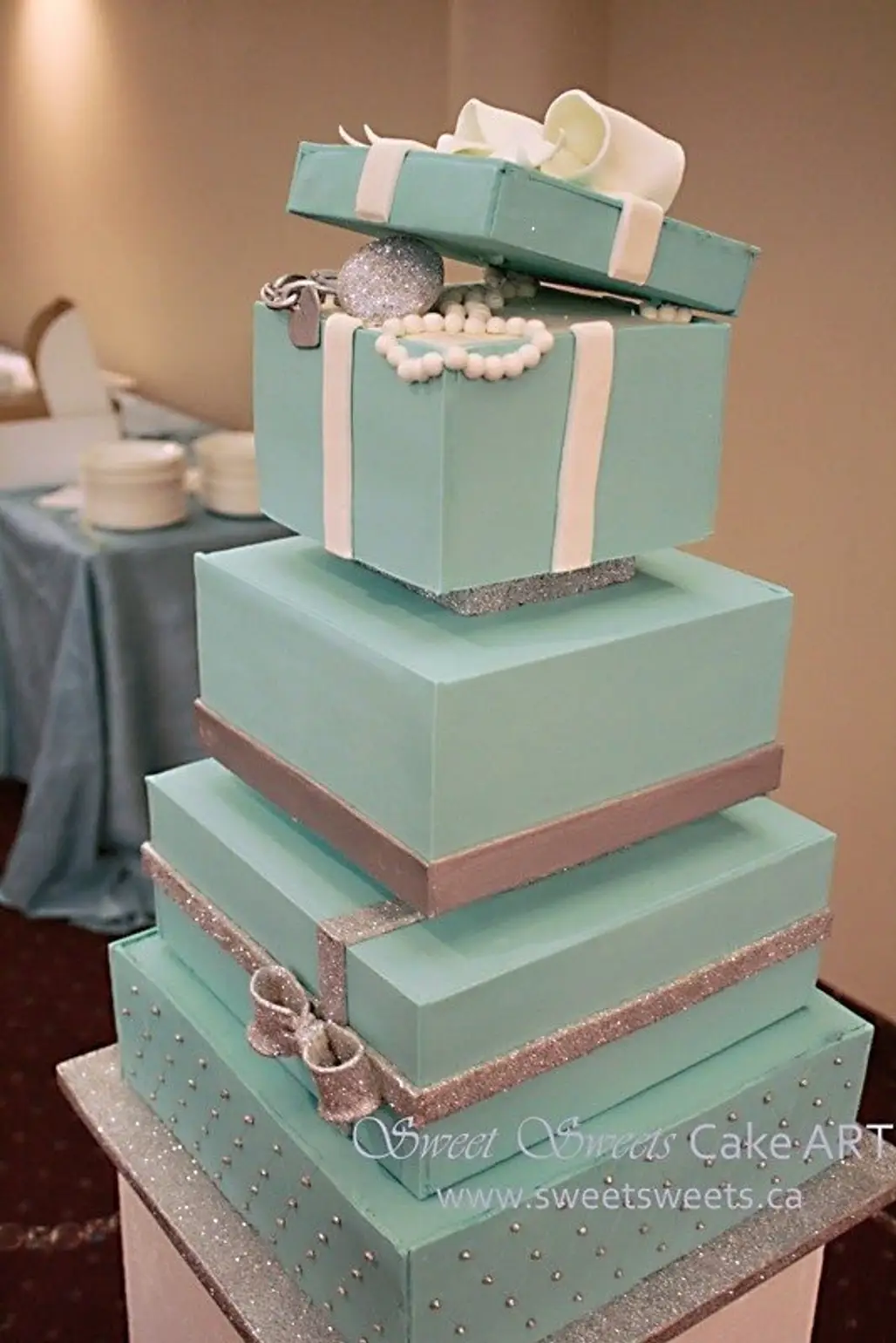 Tiffany Wedding Cake
