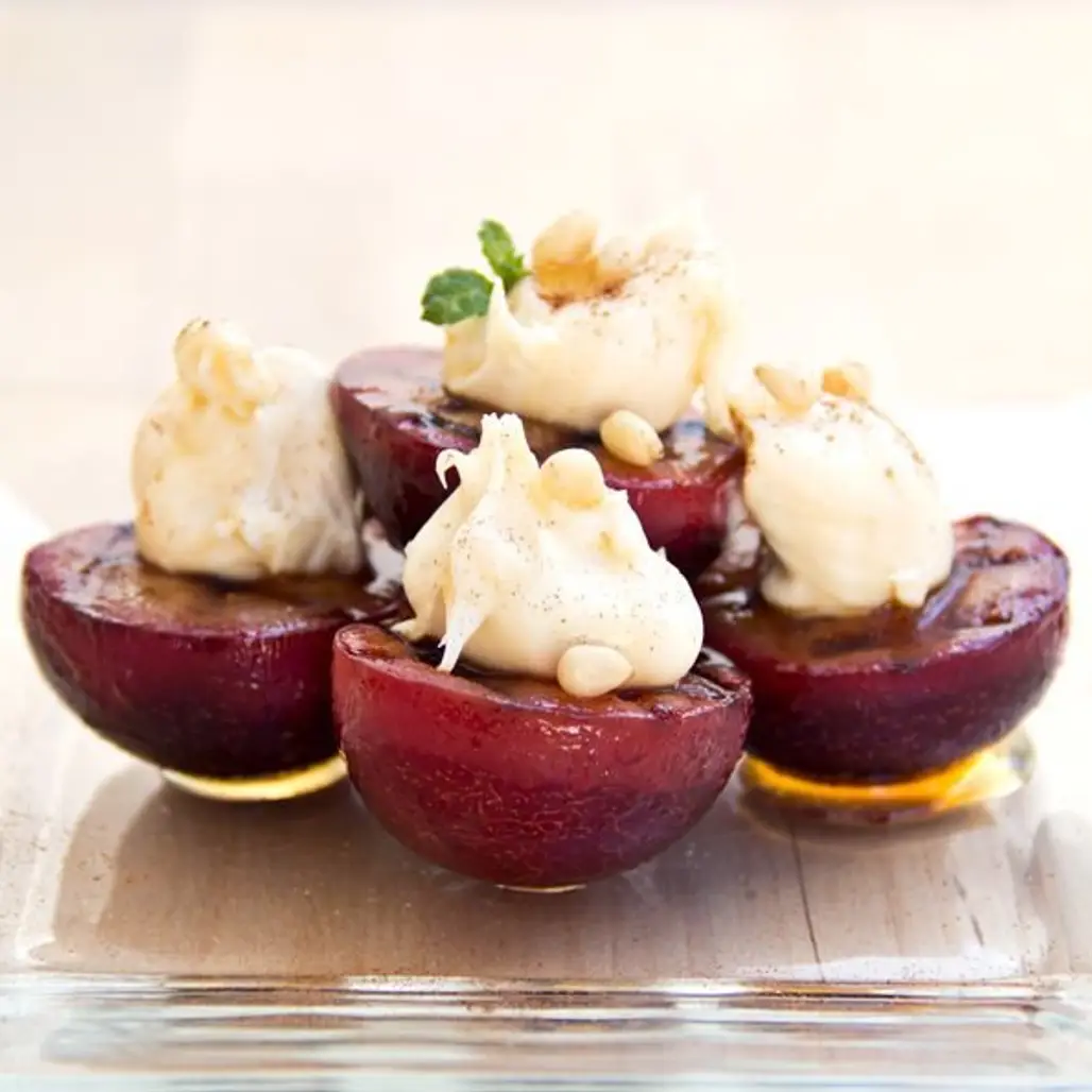 Grilled Cinnamon Plums