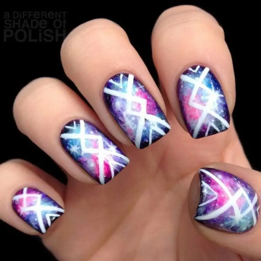 nail,finger,purple,blue,violet,