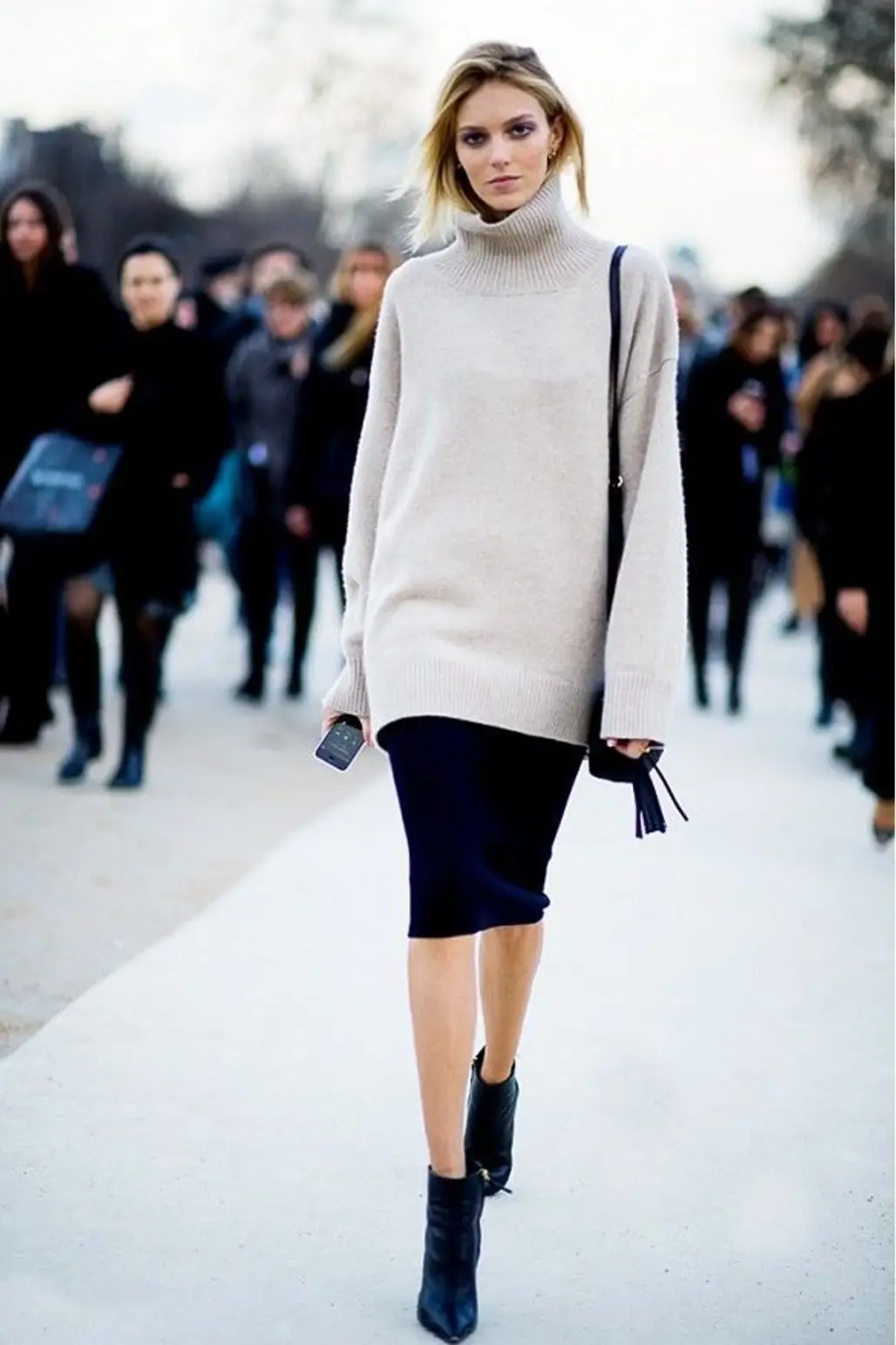 Long Sweater and Pencil Skirt