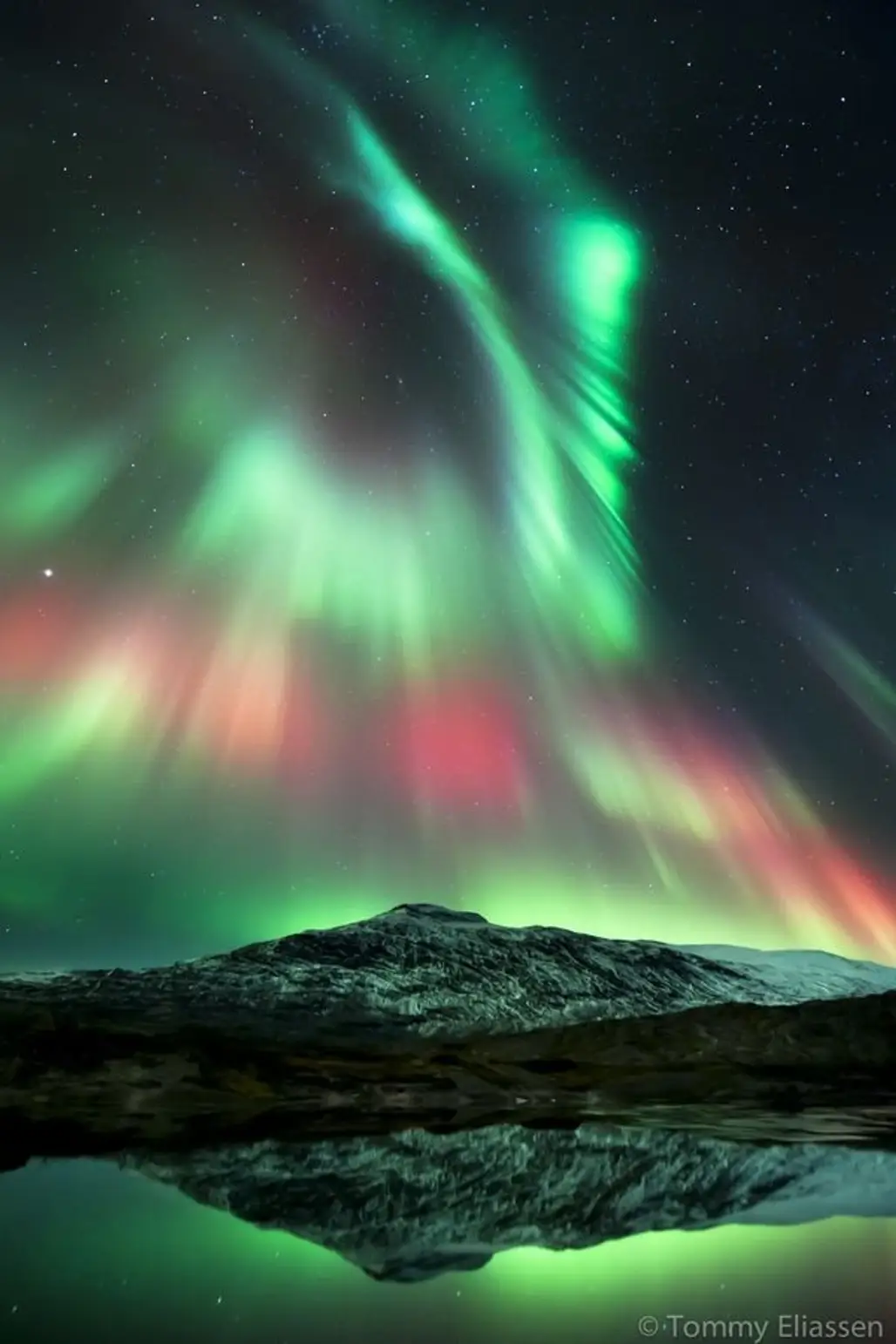 Stunning Aurora Borealis Photo