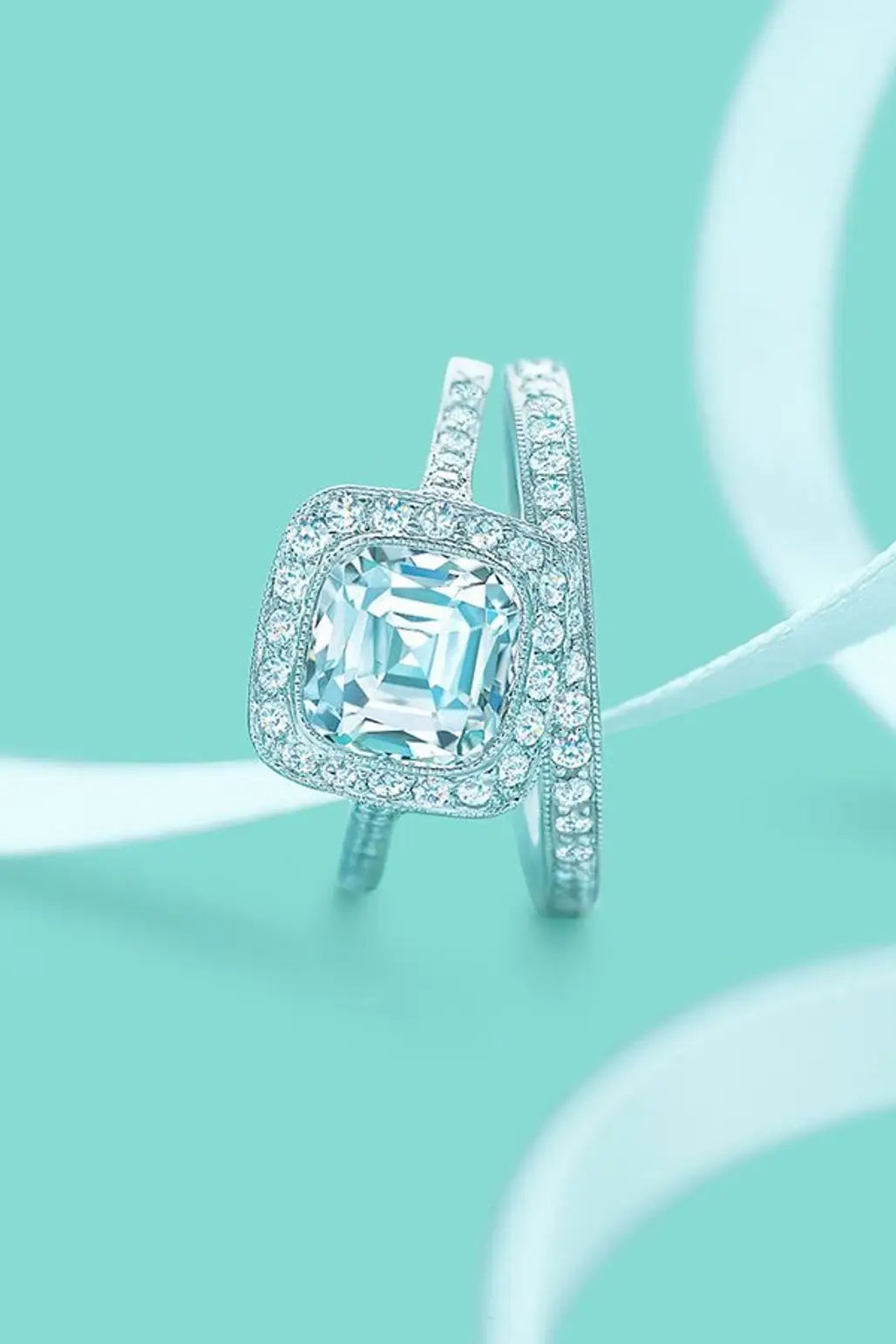 Engagement ring, Ring, Fashion accessory, Diamond, Jewellery,